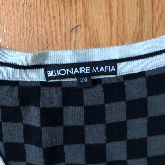 Sleeveless Checkered Pullover x Billionaire Mafia - Picture 2 of 2